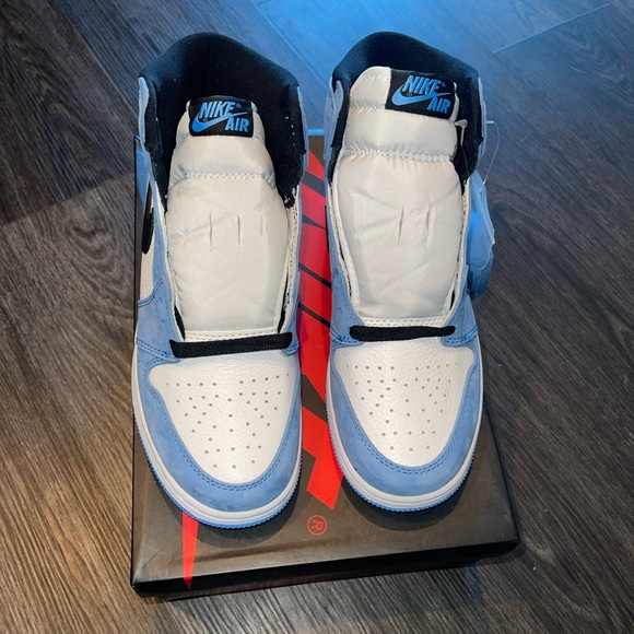 Jordan 1 “University Blue”Sz 4.5